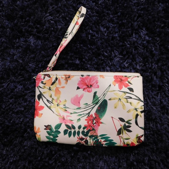 Floral Hand Purse! - Picture 2 of 4